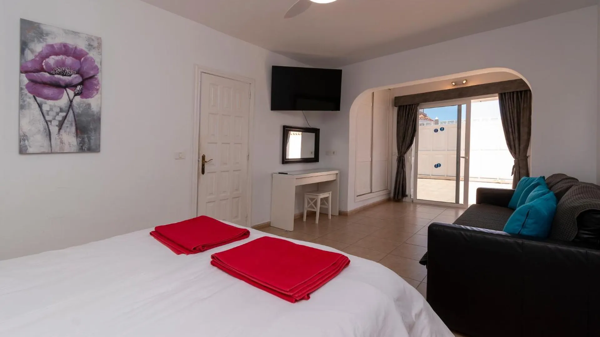 Beautiful 4 Bedroom Villa Private Heated Pool Callao Salvaje Španělsko